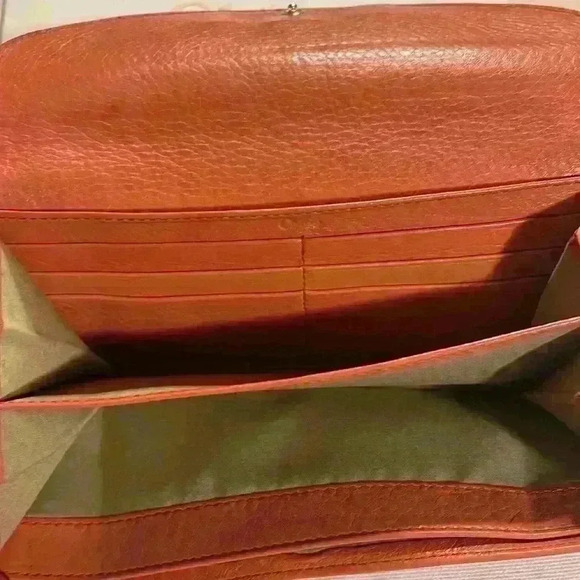 Chloe Long Wallet w/ Box, Authenticity Card and Dust Cover - Picture 7 of 15